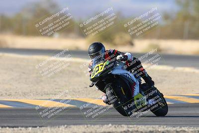 media/Jan-10-2025-CVMA Friday Practice (Fri) [[489e0da257]]/Group 4 and Trackday/Session 5 (Turn 7)/